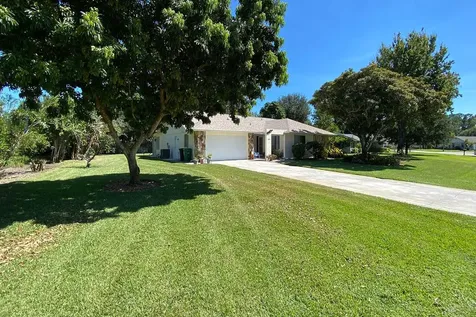 4916 Paleo Pines Circle Fort Pierce FL 34951