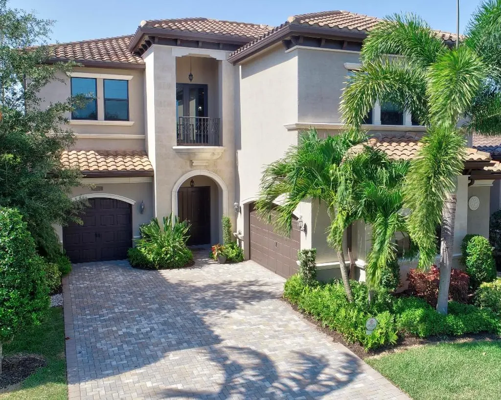 8784 Lewis River Road Delray Beach FL 33446