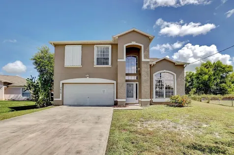 2679 SW Chestnut Lane Port St Lucie FL 34953