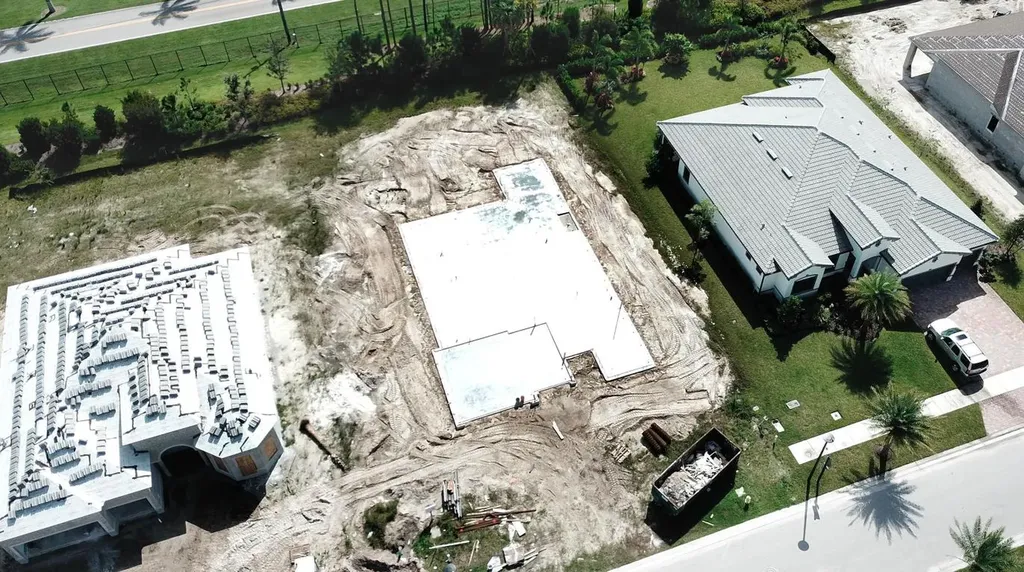 9166 Balsamo Drive Palm Beach Gardens FL 33412