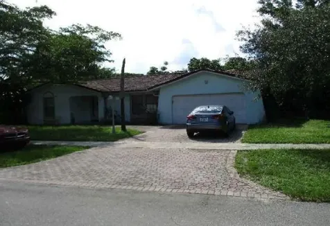 842 W Plantation Circle Plantation FL 33324