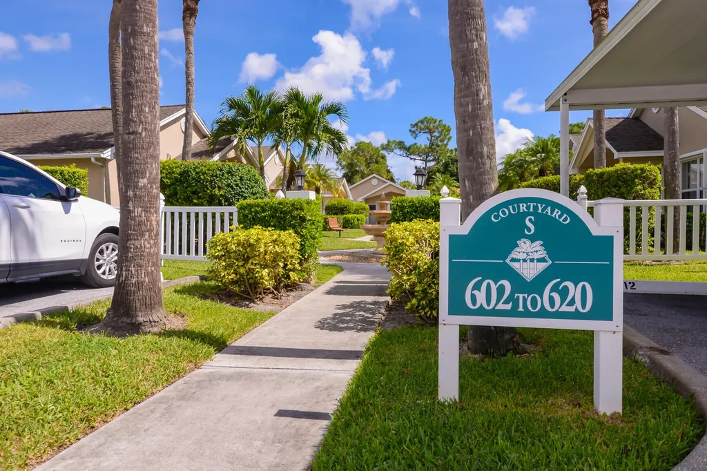 618 NW San Remo Circle Port St Lucie FL 34986