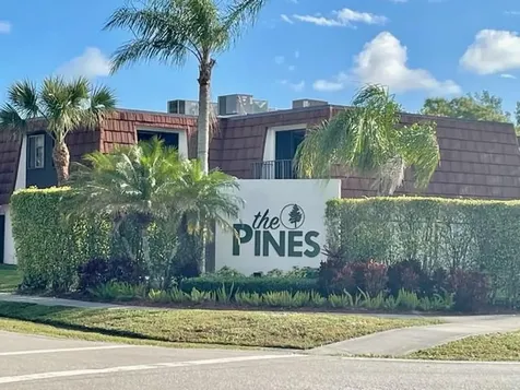2218 White Pine Circle Greenacres FL 33415
