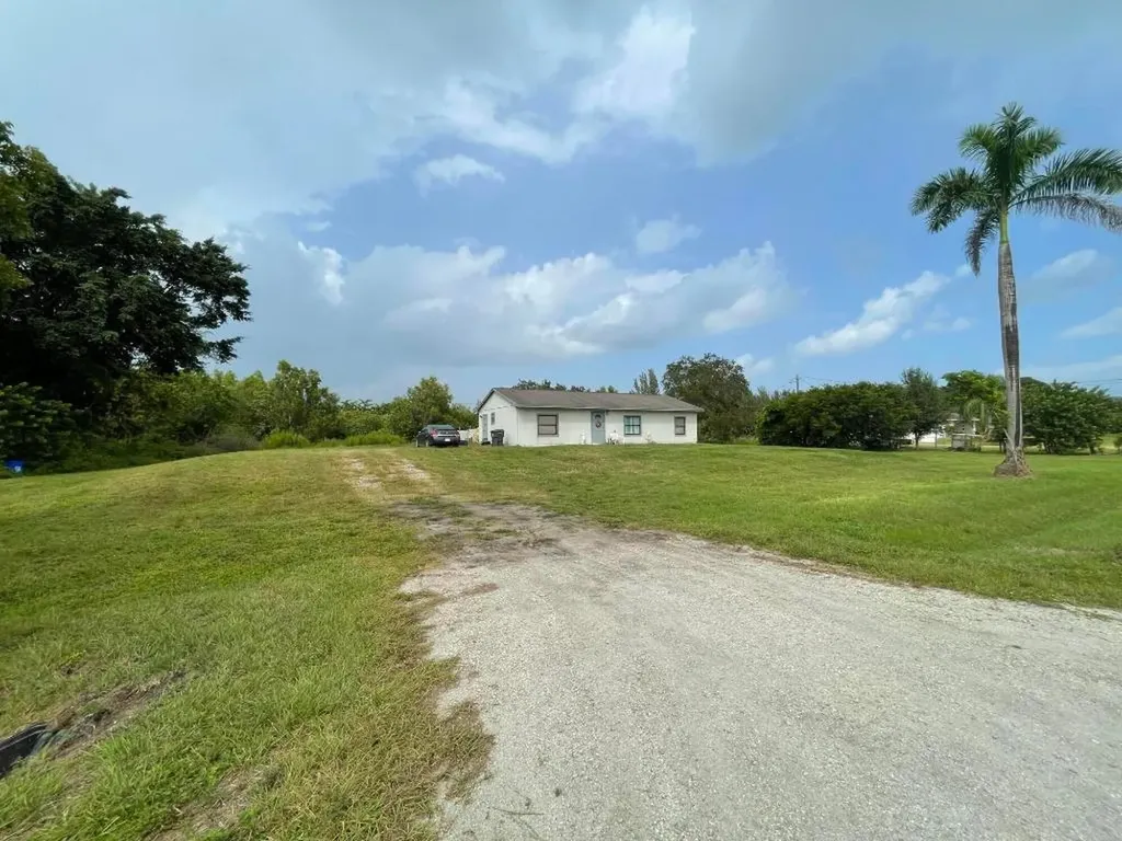 17845 38th Lane N Loxahatchee FL 33470