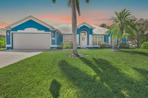 498 SW College Park Road Port St Lucie FL 34953