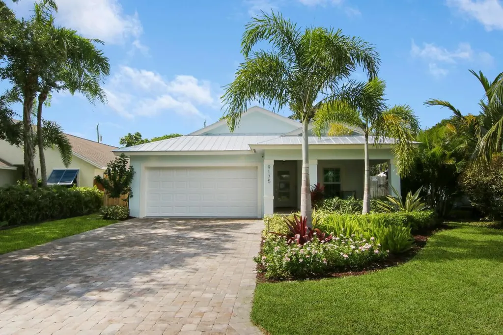 9175 SE Athena Street Hobe Sound FL 33455