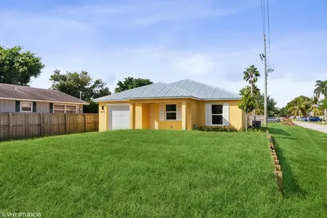 5410 SE Pine Avenue Stuart FL 34997