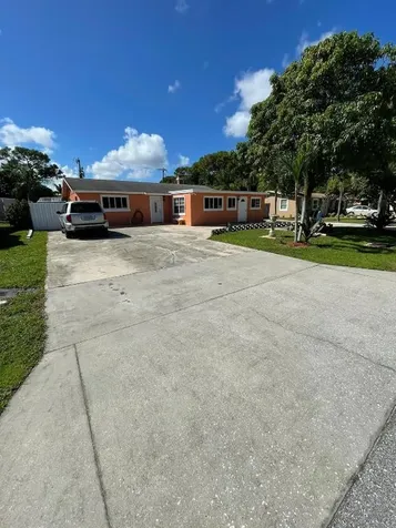 3665 Patio Court Lake Worth FL 33461
