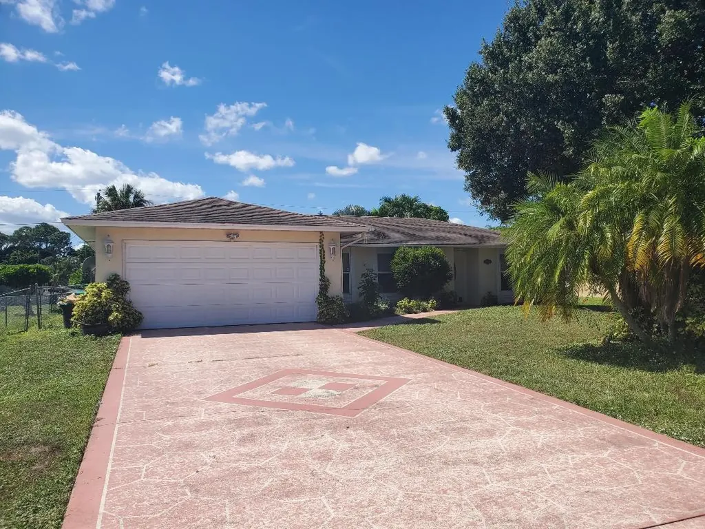 1872 SE Joy Haven Street Port St Lucie FL 34983