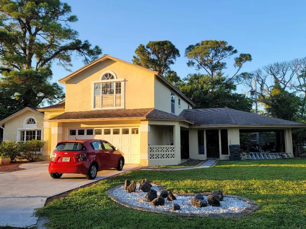 2393 Crawford Court Lake Worth FL 33462