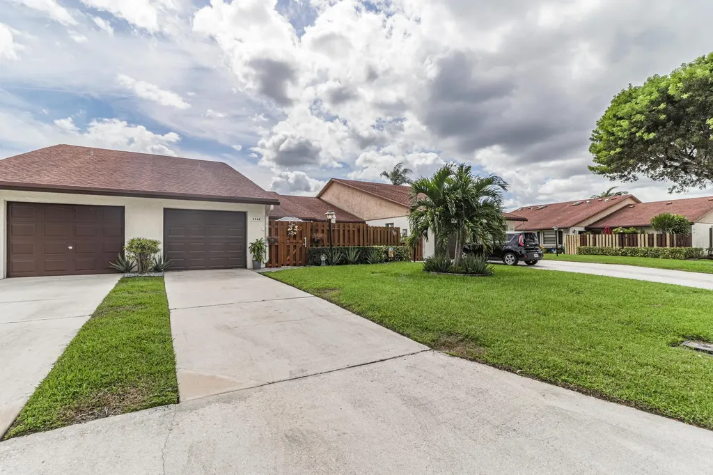 3766 Lace Vine Lane Boynton Beach FL 33436