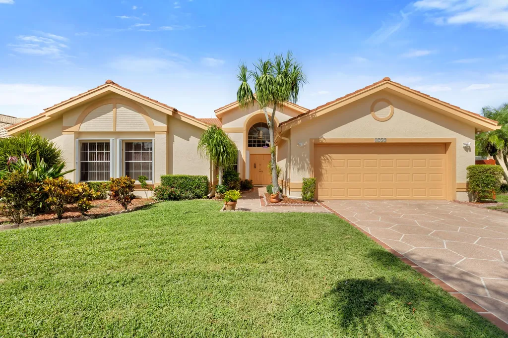 8759 Indian River Run Boynton Beach FL 33472