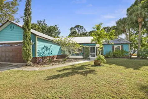 1090 SW Versailles Avenue Port St Lucie FL 34953