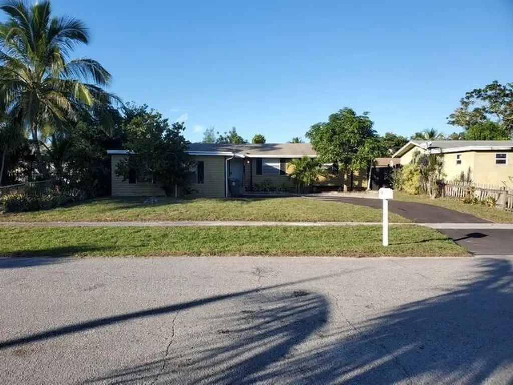 3845 Chickasha Road Lake Worth FL 33462