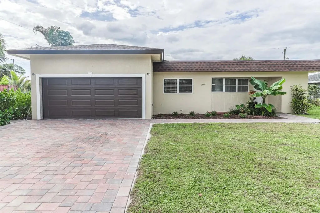 4544 Canal Drive Lake Worth FL 33463