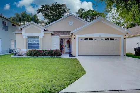 120 Paddock Lane Greenacres FL 33413