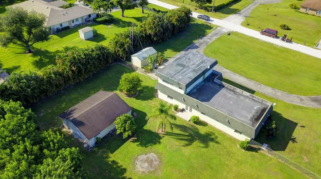 16744 E Burns Drive Loxahatchee FL 33470