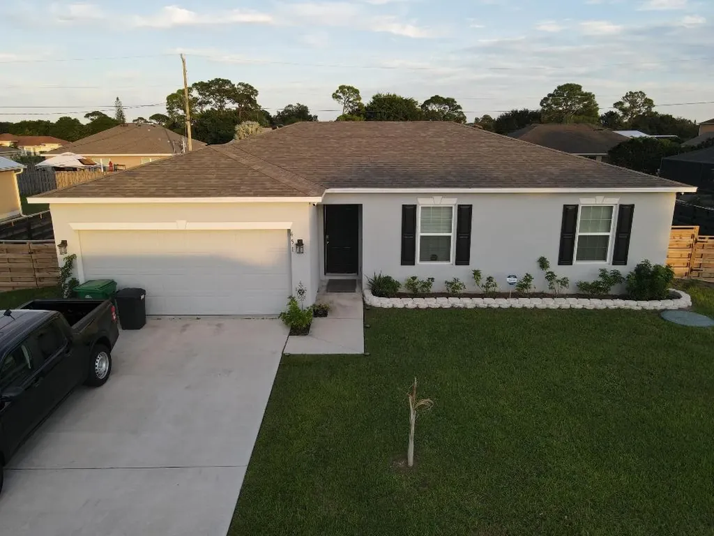 651 SW Lindsay Street Port St Lucie FL 34953