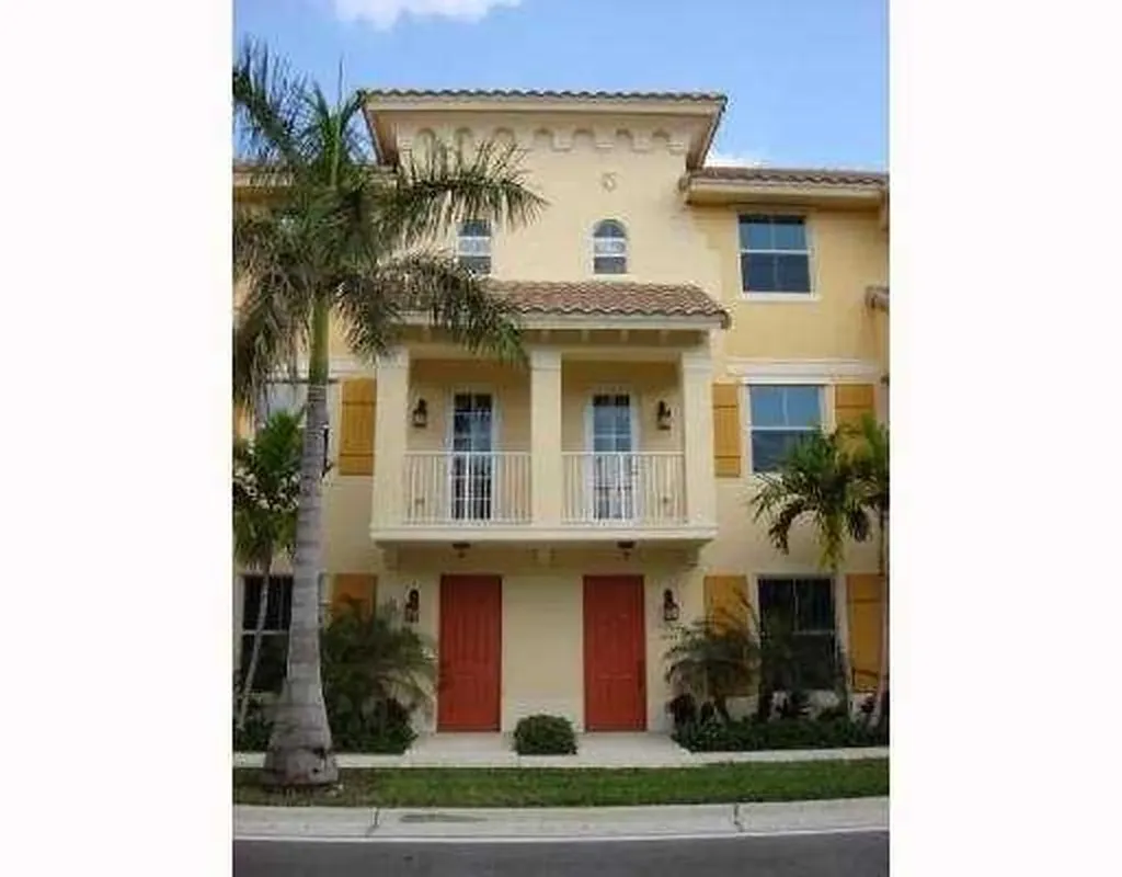 1475 Via De Pepi Boynton Beach FL 33426