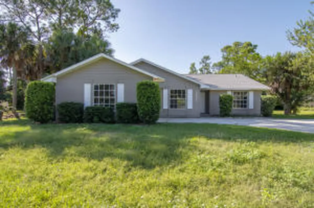 8401 Santa Clara Boulevard Fort Pierce FL 34951