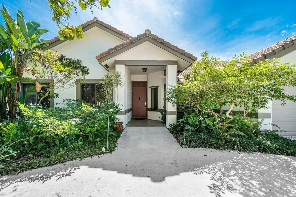 952 NW 8th Street Boca Raton FL 33486