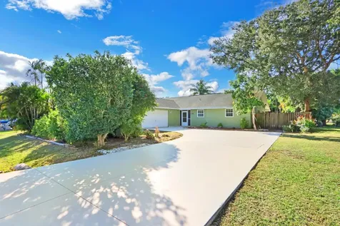 1982 SE Crystal Mist Street Port St Lucie FL 34983