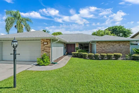 7853 SE Lexington Avenue Hobe Sound FL 33455