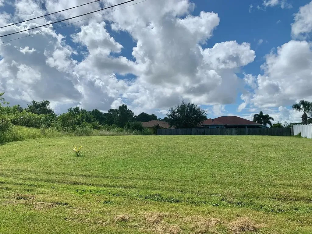 6450 NW Frenze Street Port St Lucie FL 34986