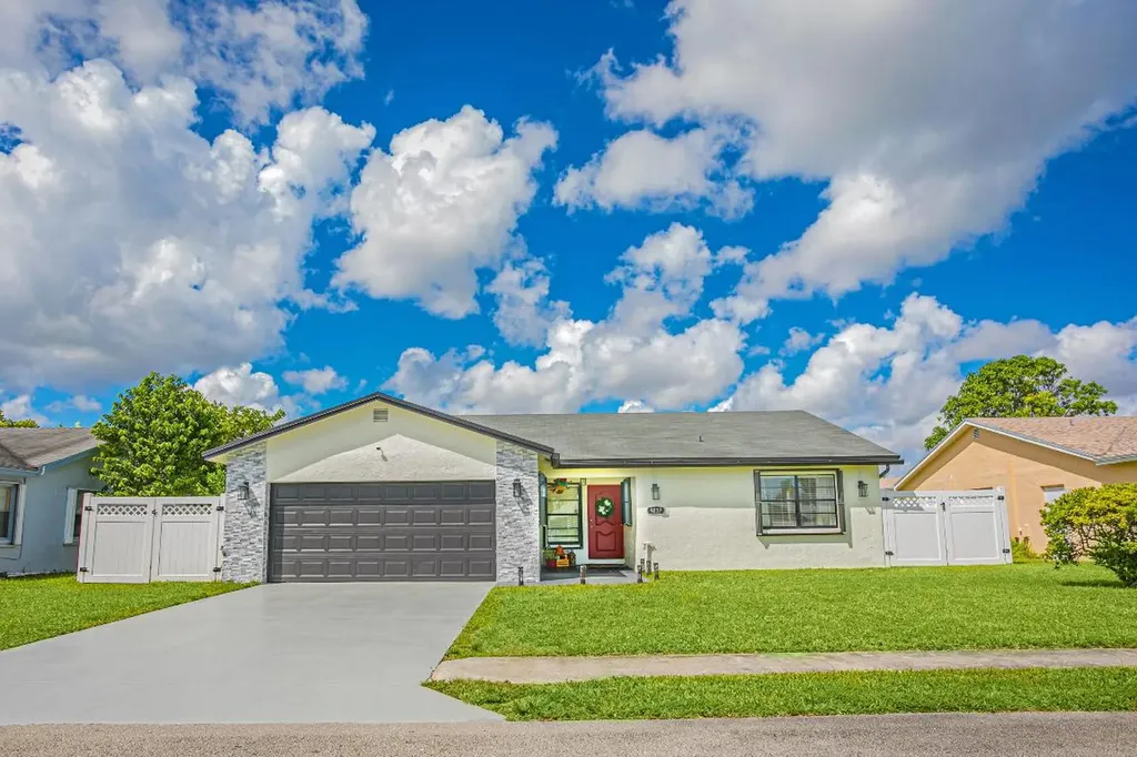 9237 SW 18th Street Boca Raton FL 33428