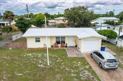 2874 NE Hickory Ridge Avenue Jensen Beach FL 34957
