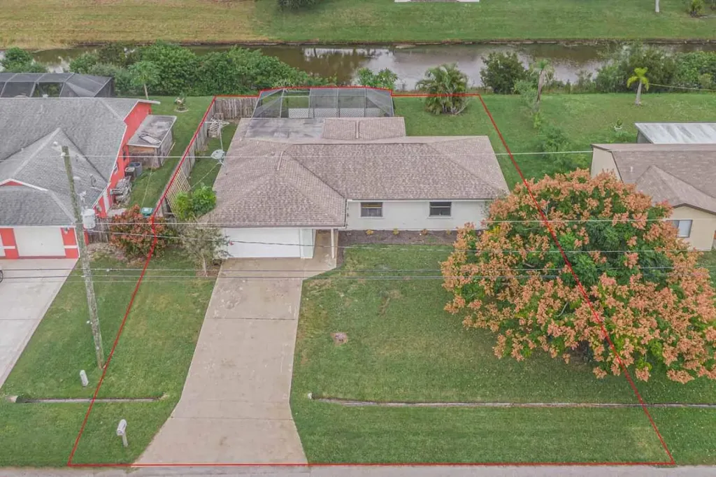 481 SW Whitmore Drive Port St Lucie FL 34984
