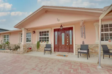 19 W Mango Road Lake Worth FL 33467