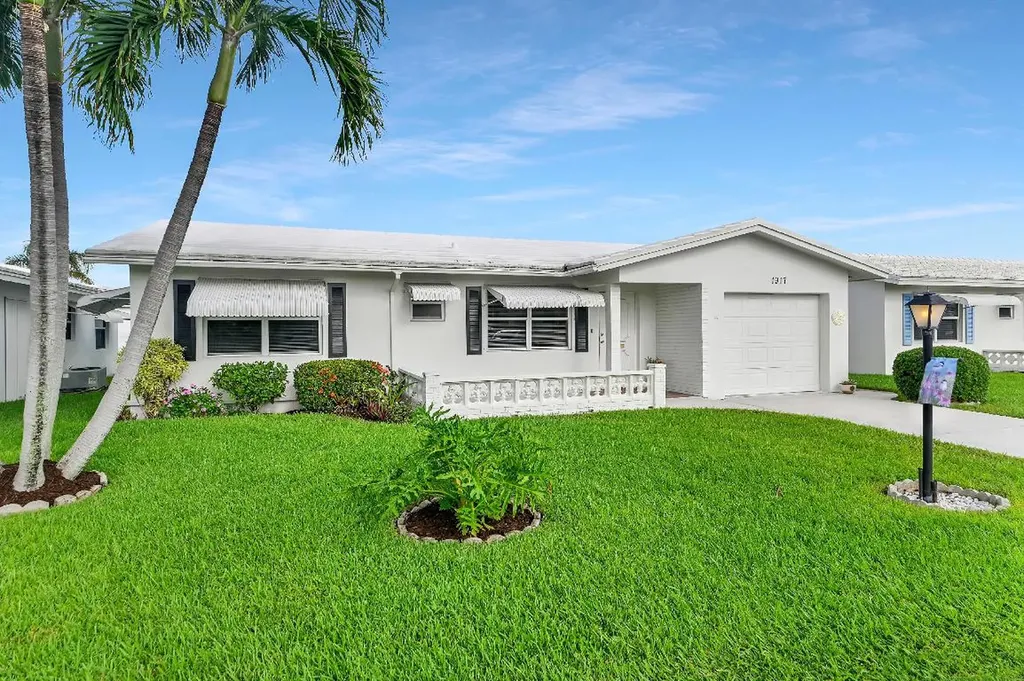 1917 SW 19th Street Boynton Beach FL 33426