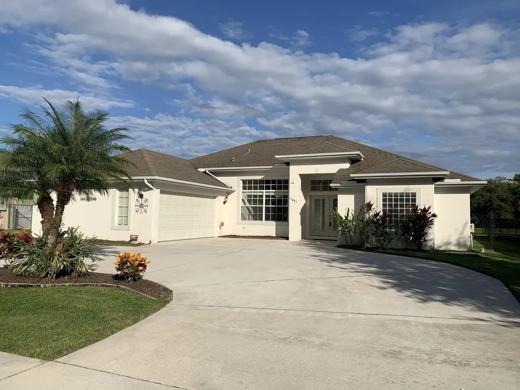 5481 NW Cambo Court Port St Lucie FL 34986