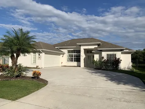 5481 NW Cambo Court Port St Lucie FL 34986