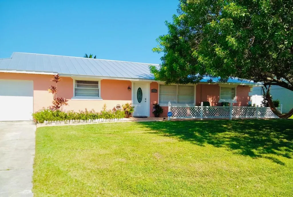 349 NW Camrose Street Port St Lucie FL 34983