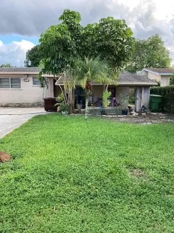 313 SW 7th Court Hallandale Beach FL 33009