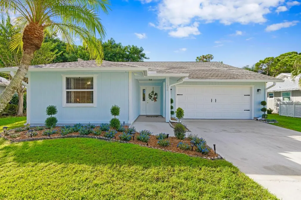 6894 SE Raintree Avenue Stuart FL 34997