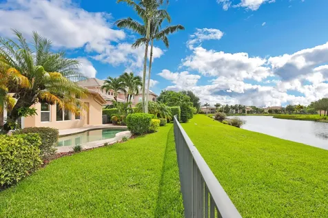 9244 Pineville Drive Lake Worth FL 33467