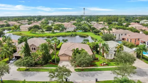 9244 Pineville Drive Lake Worth FL 33467