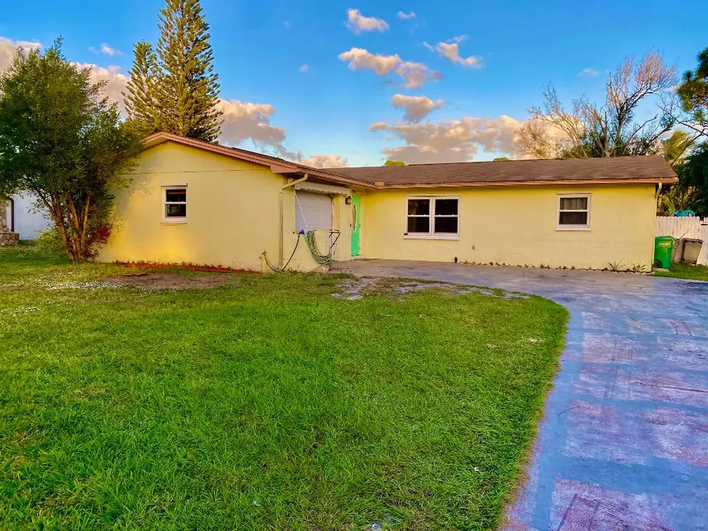 6014 Sunset Boulevard Fort Pierce FL 34982