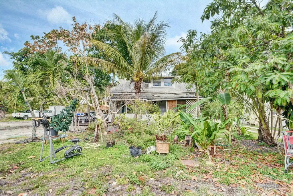 1129 Foster Road Mangonia Park FL 33407