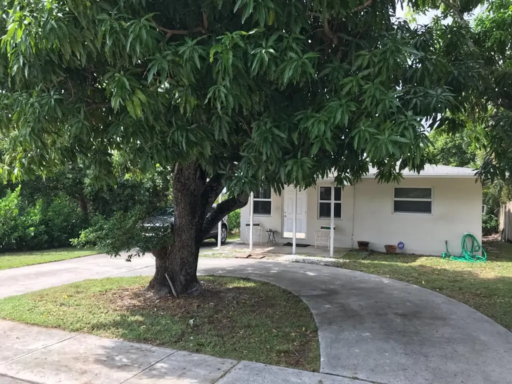 1003 N A Street Lake Worth Beach FL 33460