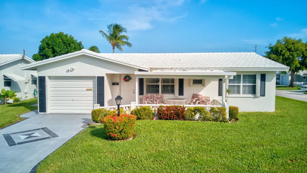803 SW 8th Avenue Boynton Beach FL 33426