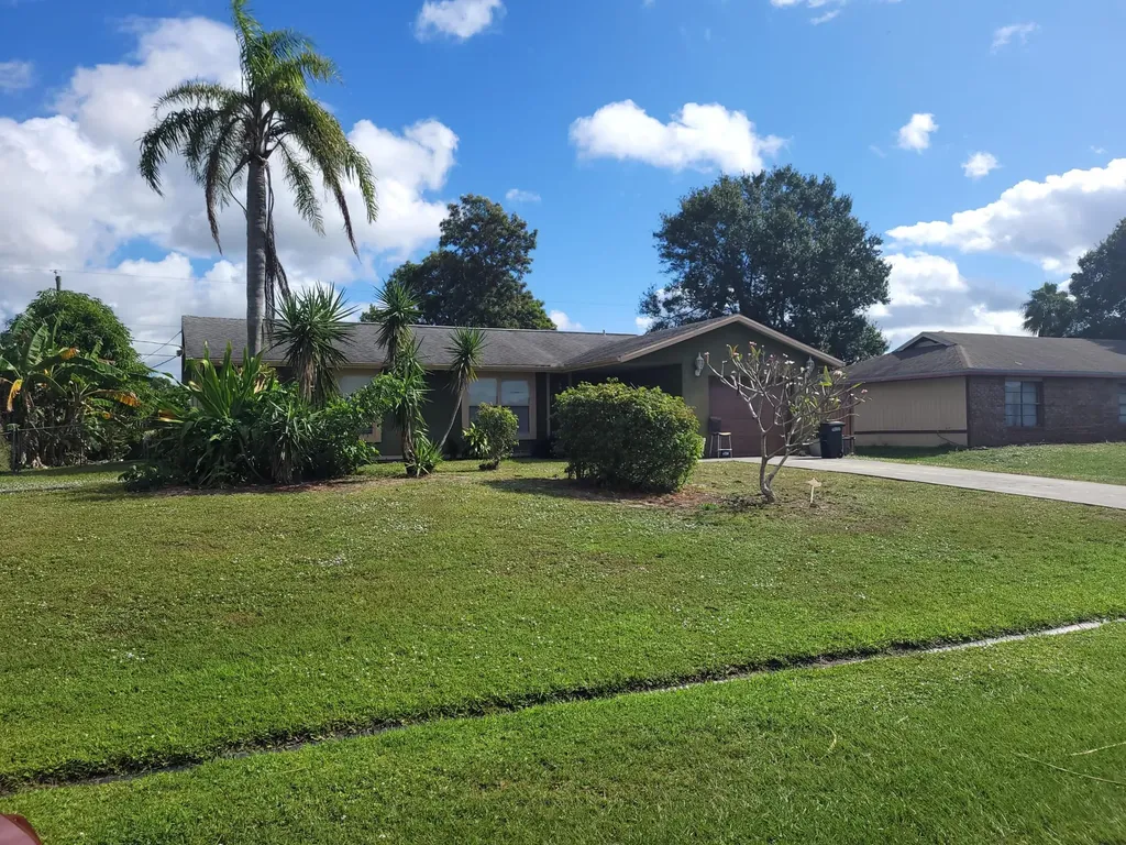 1857 SW Mcallister Lane Port St Lucie FL 34953