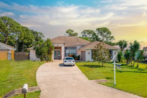 1305 SE Floresta Drive Port St Lucie FL 34983