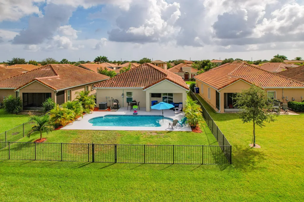 1734 Berkshire Circle SW Vero Beach FL 32968