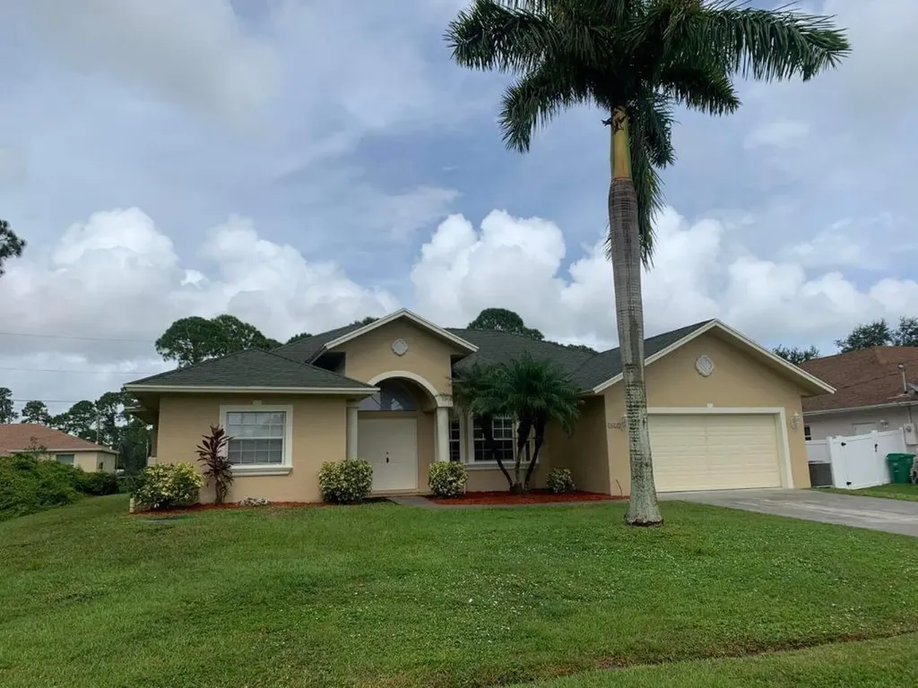 1649 SW Starman Avenue Port St Lucie FL 34953