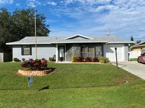 1722 SW Arch Street Port St Lucie FL 34953