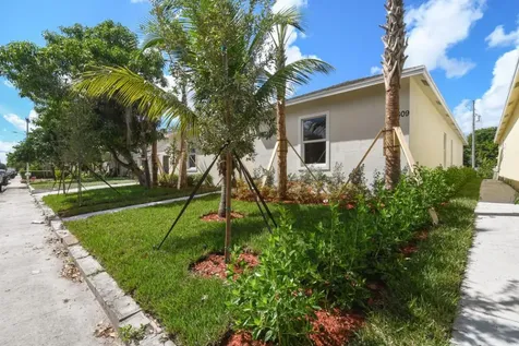609 N F Street Lake Worth Beach FL 33460